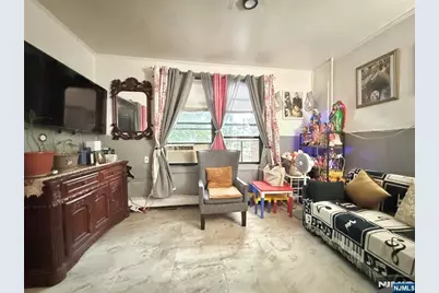 615 Summit Avenue, Union City, NJ 07087 - Photo 5