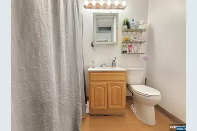615 Summit Avenue, Union City, NJ 07087 - Photo 35