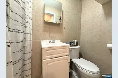 615 Summit Avenue, Union City, NJ 07087 - Photo 25