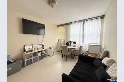 615 Summit Avenue, Union City, NJ 07087 - Photo 17