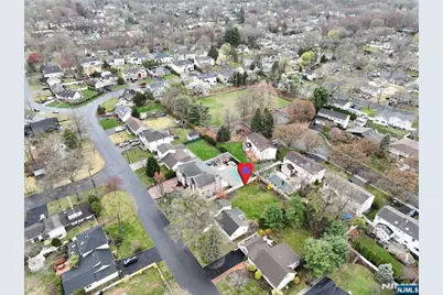 324 Edstan, Paramus, NJ 07652 - Photo 33