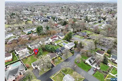 324 Edstan, Paramus, NJ 07652 - Photo 35