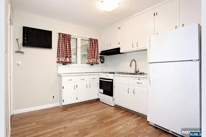 324 Edstan, Paramus, NJ 07652 - Photo 11
