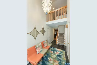 122 Macleish Court, Mahwah, NJ 07430 - Photo 3