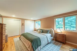 122 Macleish Ct, Mahwah, NJ 07430 - Photo 17