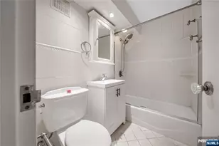 1375 River Road 2B, Edgewater, NJ 07020 - Photo 13