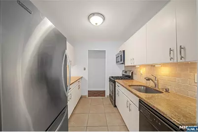 1375 River Road 2B #2B, Edgewater, NJ 07020 - Photo 3