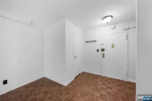 1375 River Road 2B, Edgewater, NJ 07020 - Photo 15