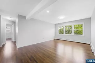 24 Van Vliet Ct 2, Clifton, NJ 07013 - Photo 3