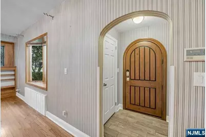 384 Owen Avenue, Fair Lawn, NJ 07410 - Photo 3
