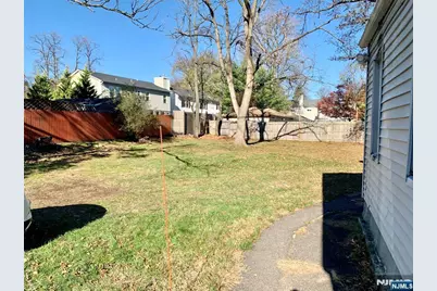390 Apt 5 Orange Road 5 #5, Montclair, NJ 07042 - Photo 7
