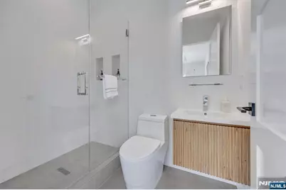 191 Nimitz Road, Paramus, NJ 07652 - Photo 39