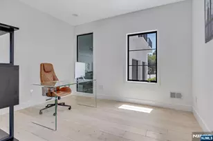 191 Nimitz Rd, Paramus, NJ 07652 - Photo 17