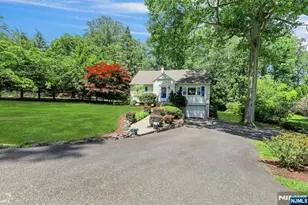 522 Helena Ave, Wyckoff Township, NJ 07481 - Photo 3