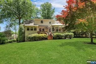 522 Helena Ave, Wyckoff Township, NJ 07481 - Photo 7