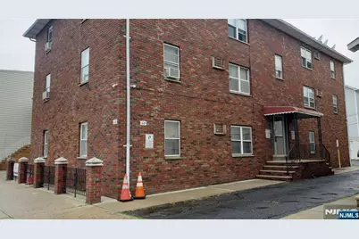 54 Harrison Avenue 3R #3R, Harrison, NJ 07029 - Photo 5