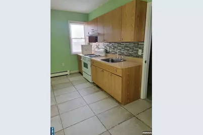 44 King Street 3rd Flr #3rd Flr, Haledon, NJ 07508 - Photo 3