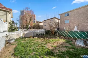 224 Warren Ave A, Fort Lee, NJ 07024 - Photo 25