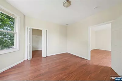 48 Seymour Avenue, Newark, NJ 07108 - Photo 5