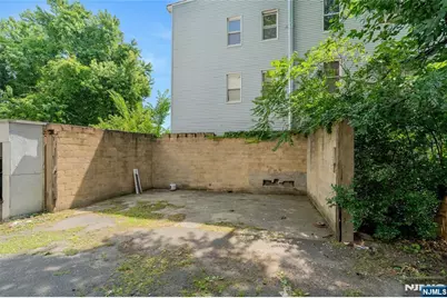 48 Seymour Avenue, Newark, NJ 07108 - Photo 43