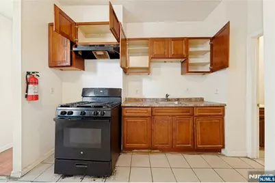 48 Seymour Avenue, Newark, NJ 07108 - Photo 11