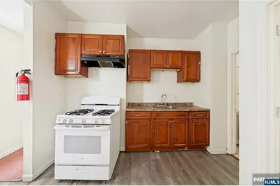 48 Seymour Avenue, Newark, NJ 07108 - Photo 31