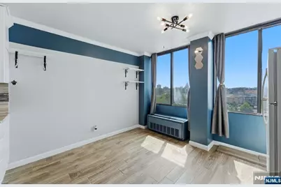 300 Winston Drive C0518 #C0518, Cliffside Park, NJ 07010 - Photo 9
