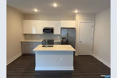 470 Main Street 623 #623, Fort Lee, NJ 07024 - Photo 1