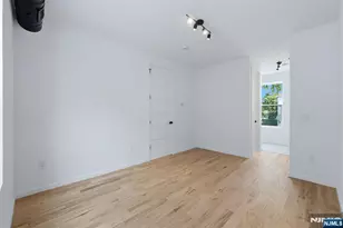 199 Park St, East Orange, NJ 07017 - Photo 35
