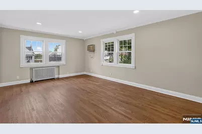 10-08 Campbell Road, Fair Lawn, NJ 07410 - Photo 5