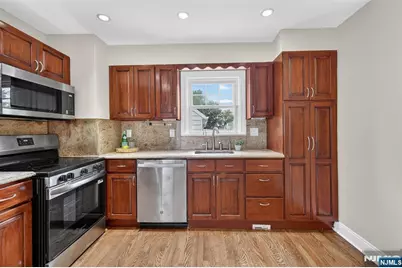 10-08 Campbell Road, Fair Lawn, NJ 07410 - Photo 9