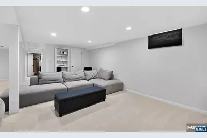 447 Van Dyke Street, Ridgewood, NJ 07450 - Photo 21