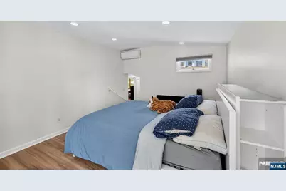 447 Van Dyke Street, Ridgewood, NJ 07450 - Photo 9