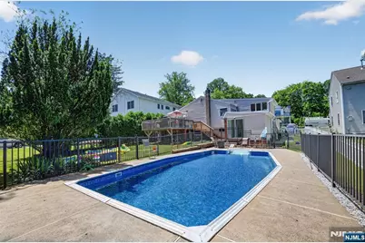 447 Van Dyke Street, Ridgewood, NJ 07450 - Photo 27