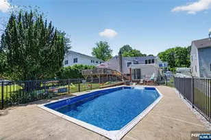 447 Van Dyke St, Ridgewood, NJ 07450 - Photo 27