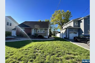 40 Oxford Avenue, Saddle Brook Township, NJ 07663 - Photo 3