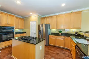14 N Shadow Ln, Oakland, NJ 07436 - Photo 9
