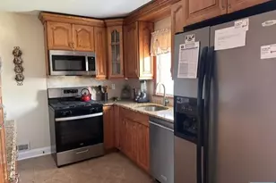 403 Van Luyn Terrace 1, Saddle Brook Township, NJ 07663 - Photo 13