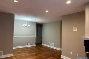 1047 Cambridge Ct 1047, Mahwah, NJ 07430 - Photo 7