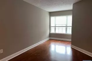 1047 Cambridge Ct 1047, Mahwah, NJ 07430 - Photo 13
