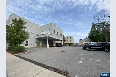 45 E Emerson Plaza 2 #2, Emerson, NJ 07630 - Photo 15