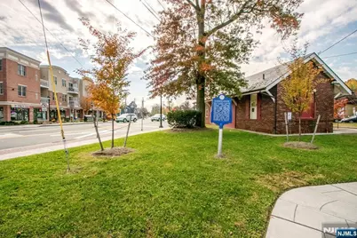 45 E Emerson Plaza 2 #2, Emerson, NJ 07630 - Photo 19