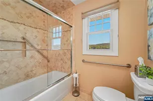 1050 W Pines Lake Dr, Wayne, NJ 07470 - Photo 27