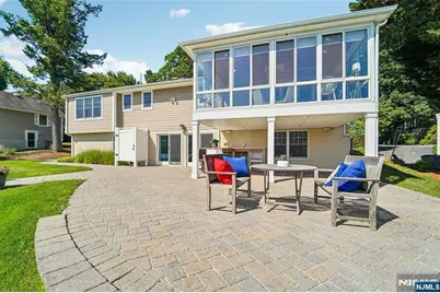 1050 W Pines Lake Drive, Wayne, NJ 07470 - Photo 37