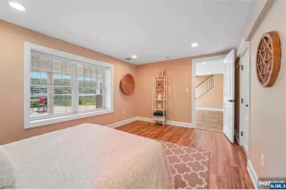 1050 W Pines Lake Drive, Wayne, NJ 07470 - Photo 31