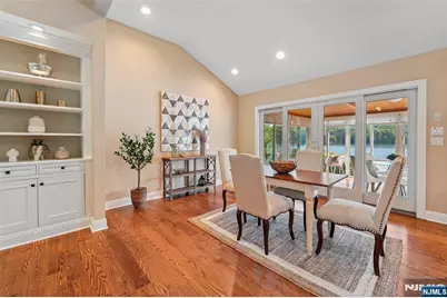 1050 W Pines Lake Drive, Wayne, NJ 07470 - Photo 9