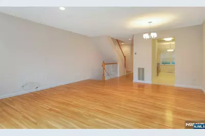 124 Panorama Drive, Edgewater, NJ 07020 - Photo 7