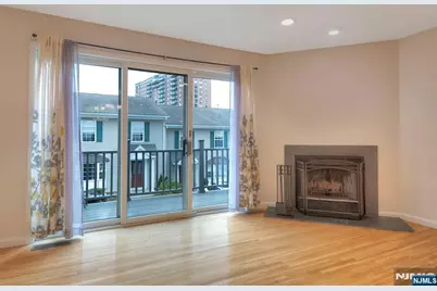 124 Panorama Drive, Edgewater, NJ 07020 - Photo 3