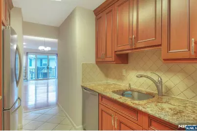 124 Panorama Drive, Edgewater, NJ 07020 - Photo 11