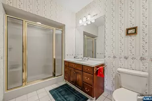 2 Richmond Road 302, West Milford, NJ 07480 - Photo 9